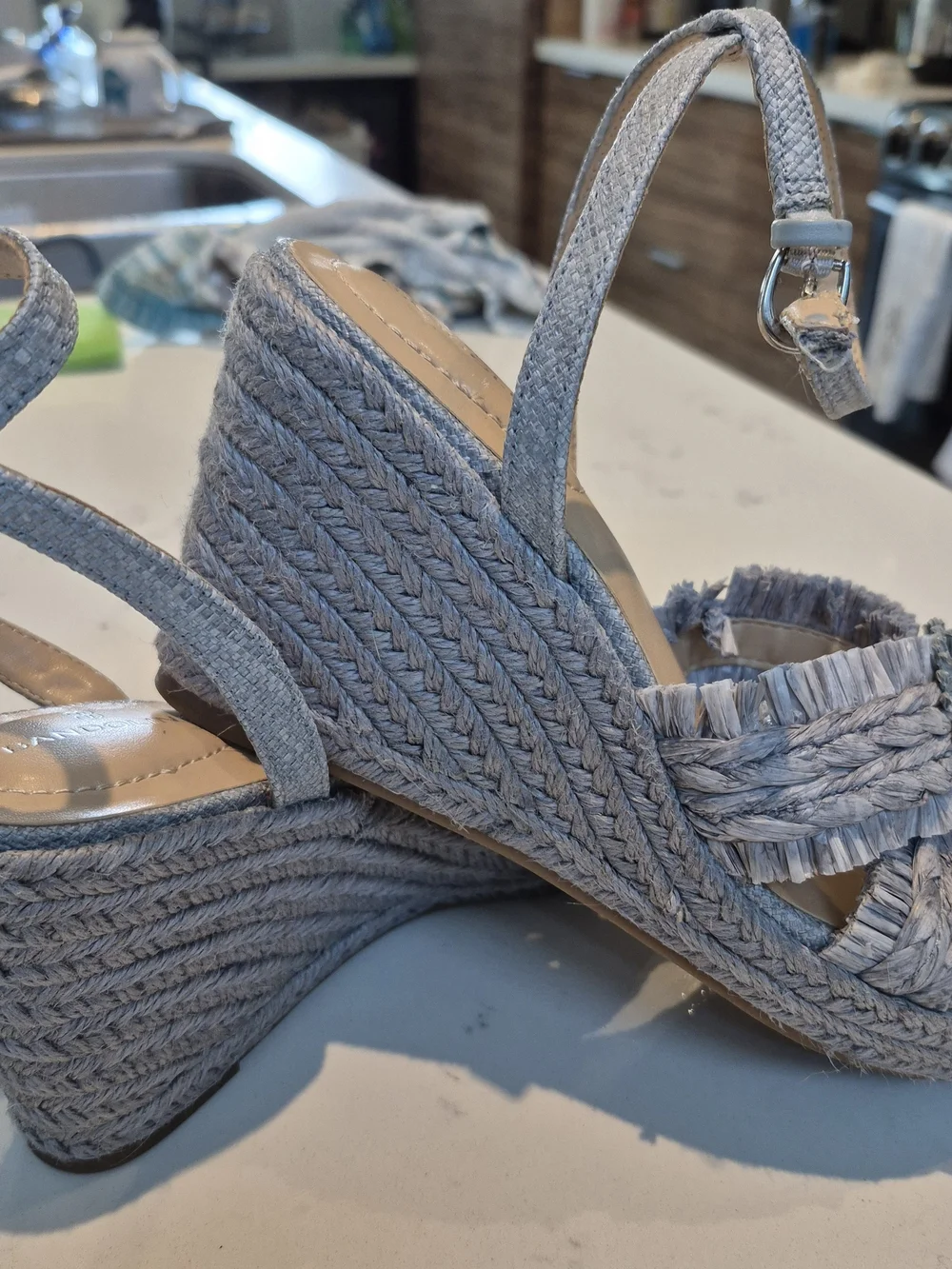 Bandolino light gray